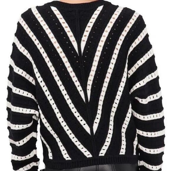 HALOGEN V-Stripe Pattern Black/White Sweater Cropped Sz Small - EUC - Picture 3 of 8
